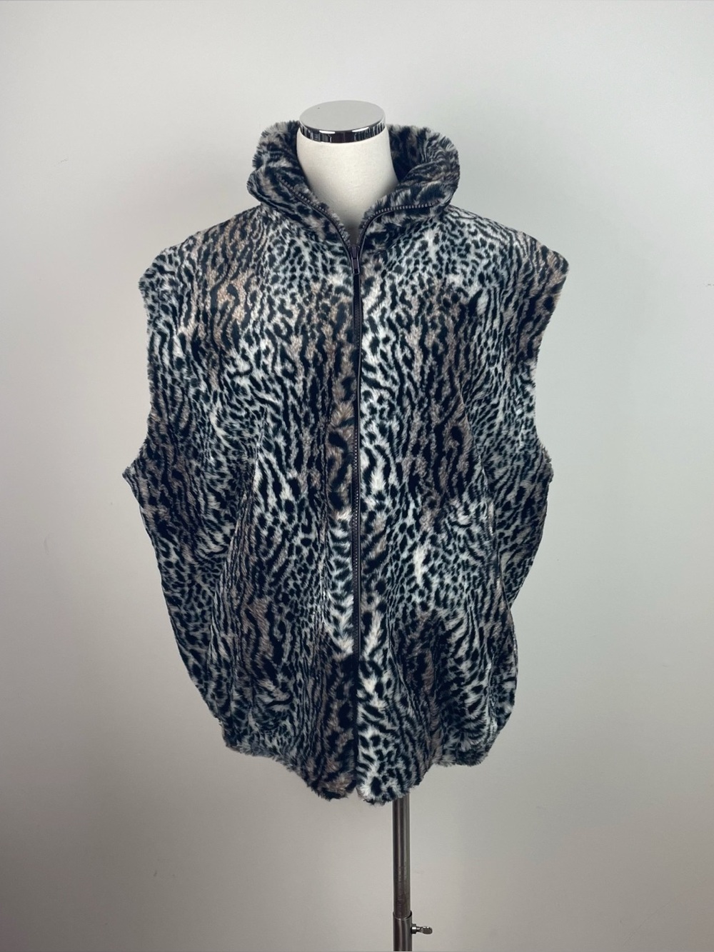 Style VI Ltd. Faux Fur Zebra Animal Print Full Zip Vest Women Small Vintage
